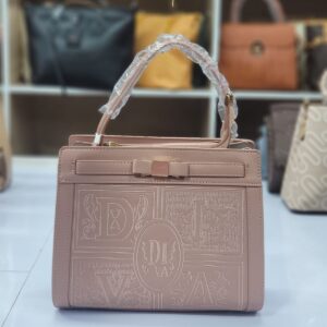 Trendy Stylish and Fashionable Bag for Girls Simple New Collection